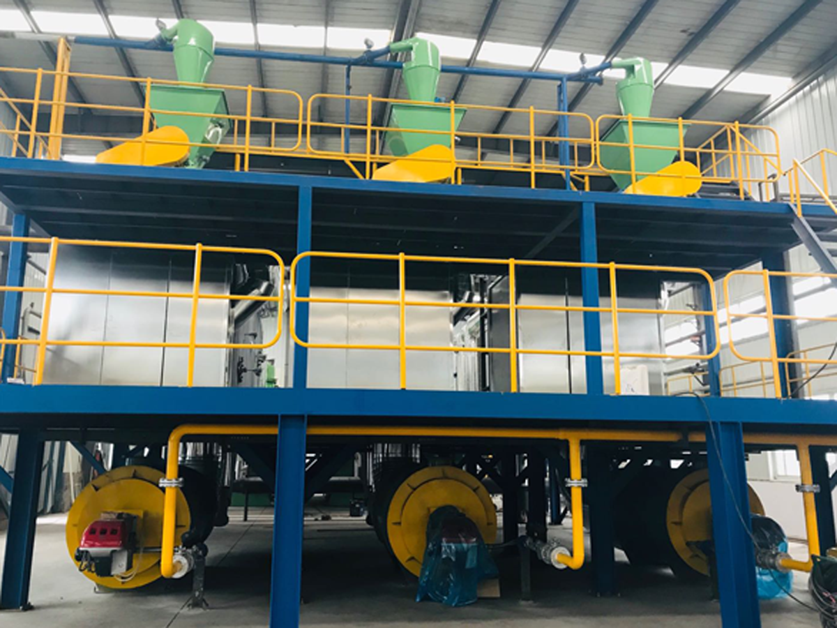 Usine de pyrolyse de pneus usagés et d’huile de raffinage au Vietnam (30 tonnes par jour)