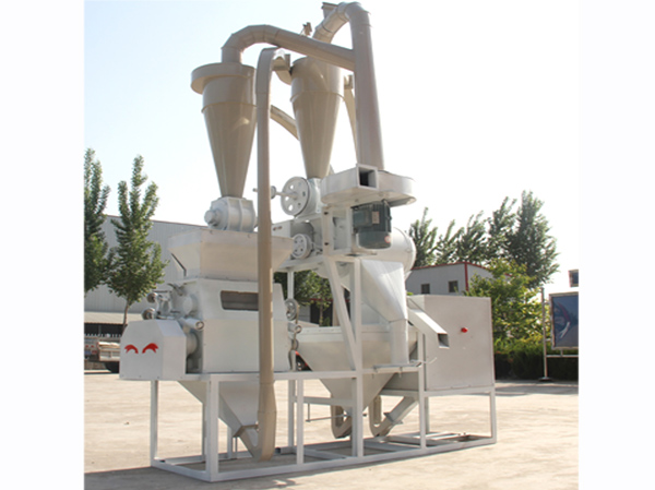 Petite machine à fabriquer de la farine de riz
