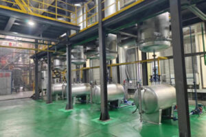 Fabricant d’une machine de purification pour le recyclage de l’huile de moteur usagée