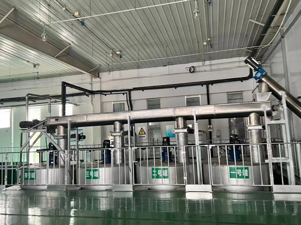 Ligne de production pour le traitement du sirop de sucre