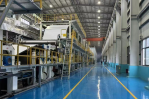 Machine automatique de fabrication de papier pour plaques de plâtre