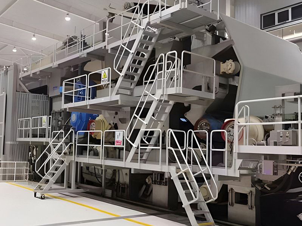 Ligne de production automatique de papier en tube de fil