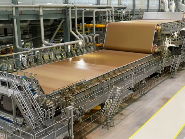 Machine à fabriquer des semelles en carton