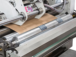 La position indépendante de la pâte servo est utilisée pour le collage