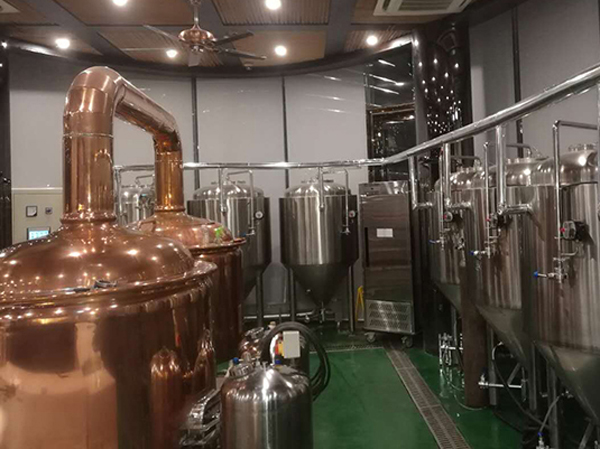 Ligne de production automatique de brandy