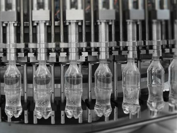 Ligne de production d'eau minérale entièrement automatique