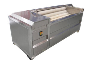 Machine de nettoyage et d&rsquo;épluchage des légumes racines et tiges