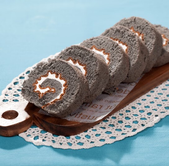 Ligne de production de gâteaux à rouler et à découper